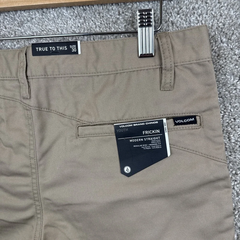 Volcom Youth Frickin‎ Chino Shorts Modern Fit Khaki Size 30 NEW